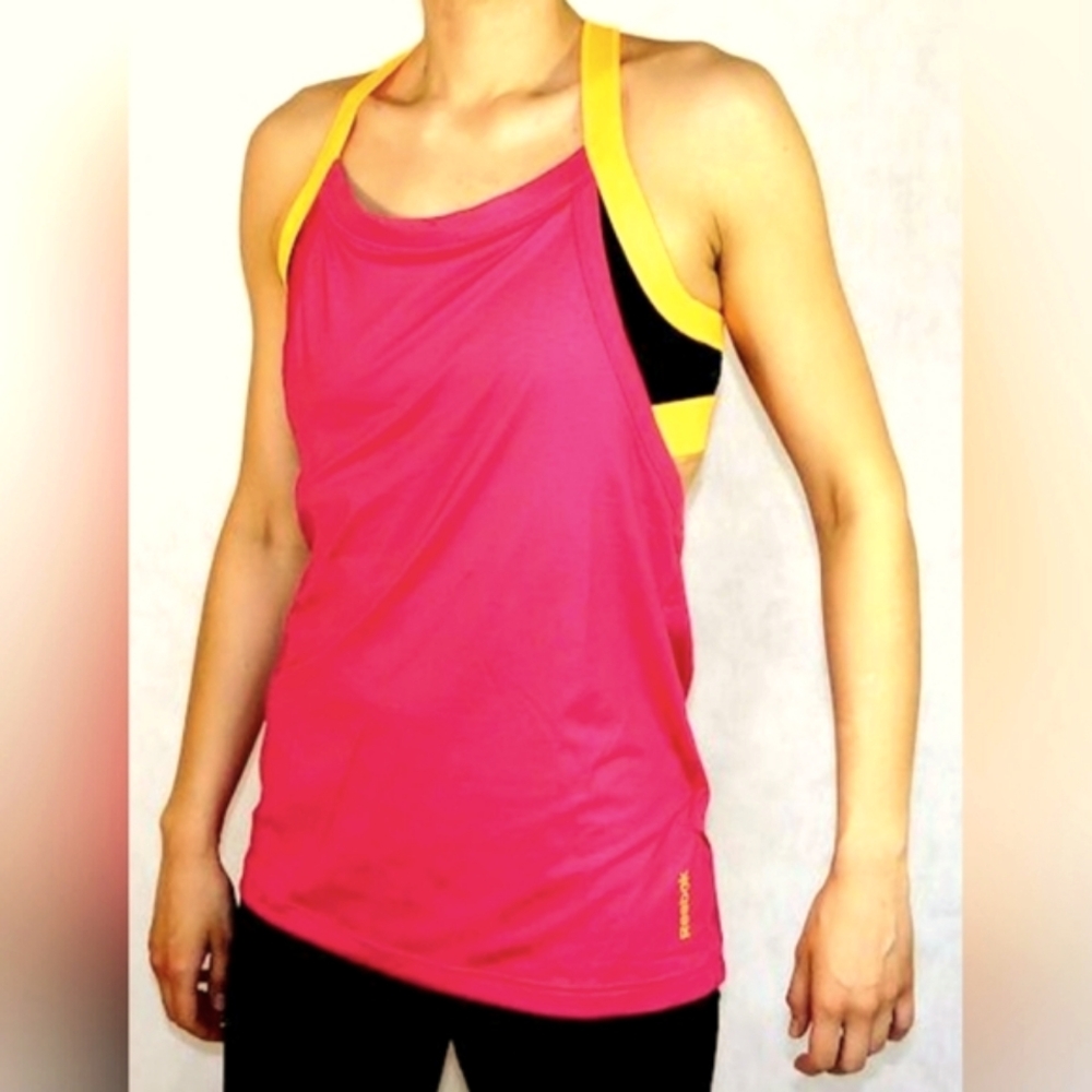 (M)🌸Reebok Play Dry Fit Active Tank Top👚🌸